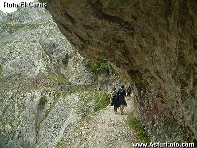 cares,ruta cares,picos europa,senderismo,cabrales,apartamentos,turismo rural,casas aldea,rurales,alojamientos,alojamiento,hotel,hoteles, aventura turismo activo,vacaciones,viajes viajar TURISMO ACTIVO PICOS DE EUROPA